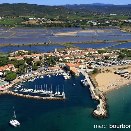 T2 + Climatise, Proche Et Commerces, Port - Fr-1-335-172