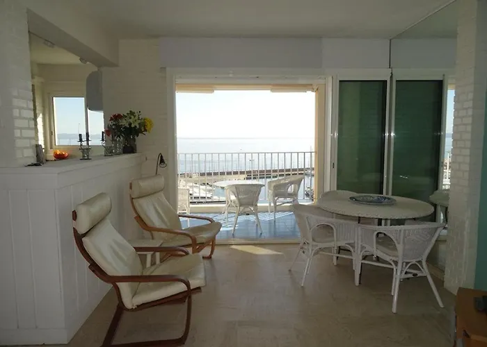 Port T2 Avec Clim Et Wifi, Vue - Fr-1-335-172 * Hyères